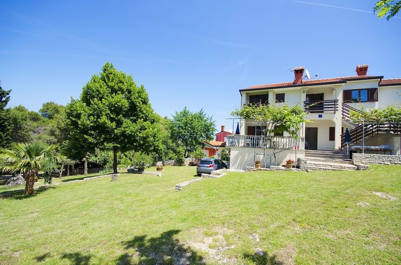 Apartments Josip