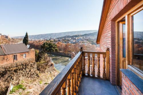 Sunny Day's Tbilisi