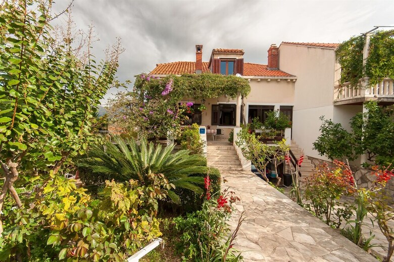 Hostal Apartments Jele