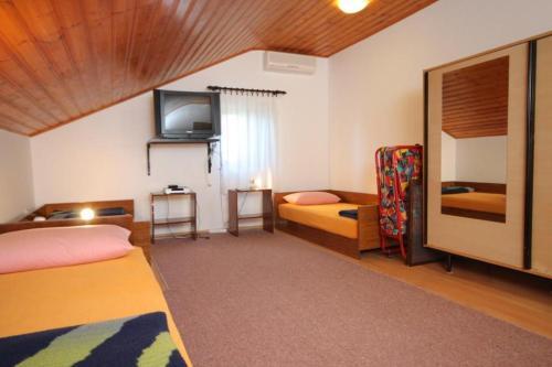 Hostal Apartment Mali Losinj 2496a