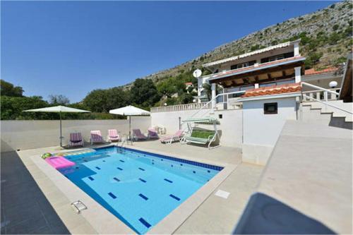 Villa Leo