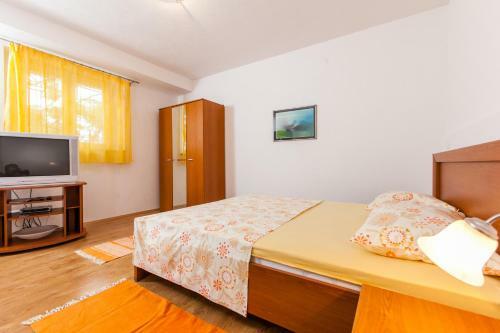 Apartments Sumpetar Beach