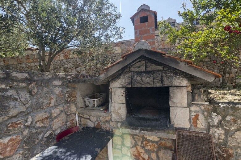Apartments Jakov