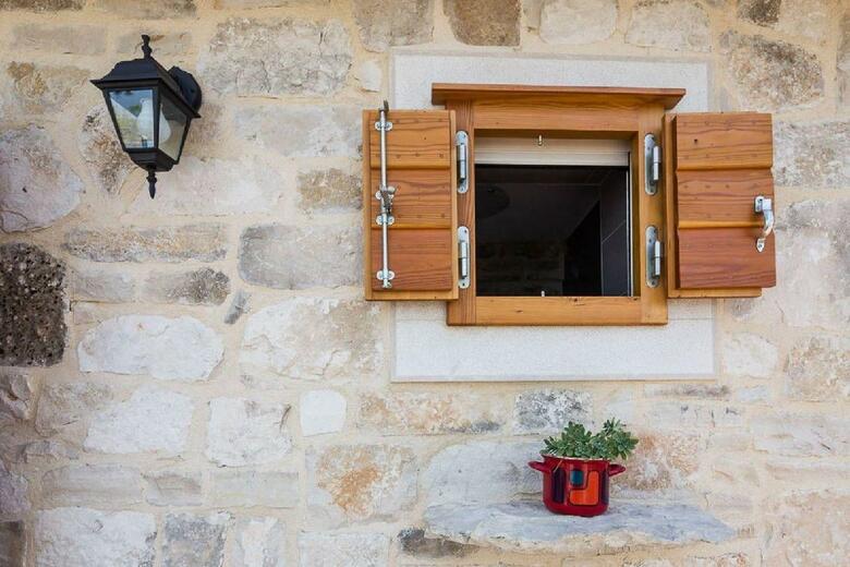 House Vesna