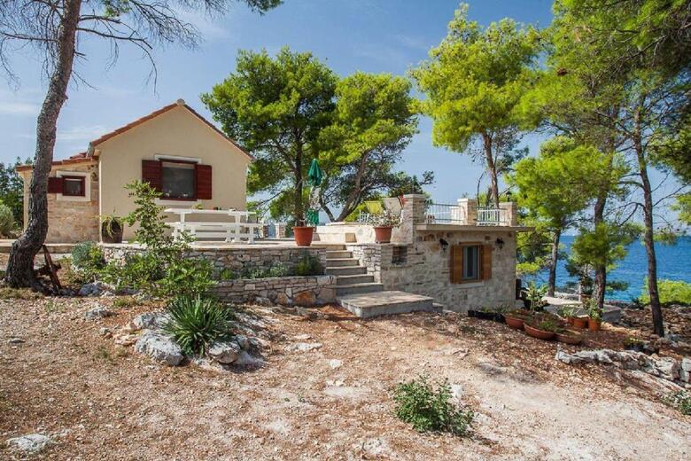 House Vesna