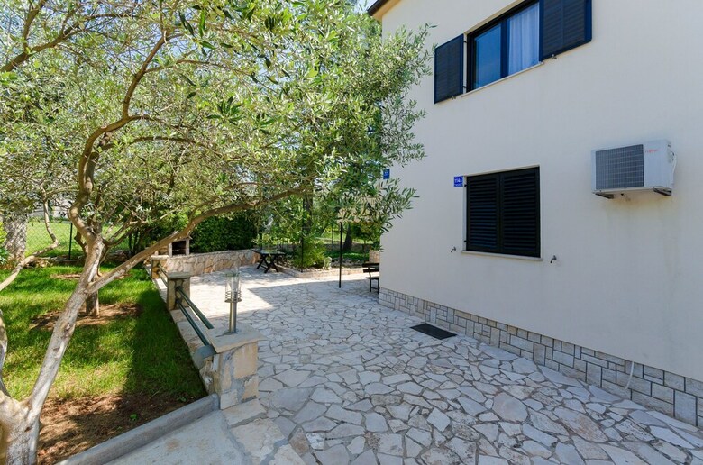 Apartments Dragutin