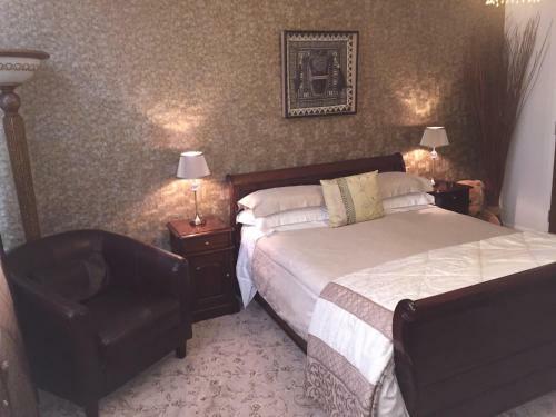 Bed & Breakfast Burma Rooms