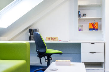 Albergue Destiny Student - Shrubhill
