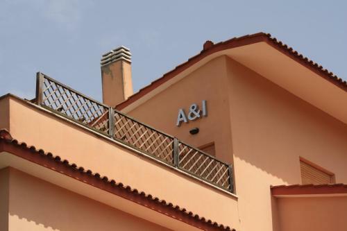 A&i Holiday House