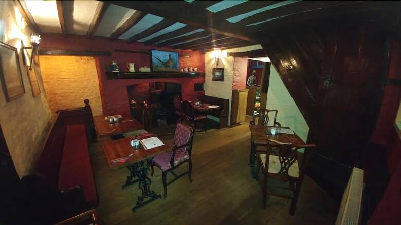 The Red Lion Hotel