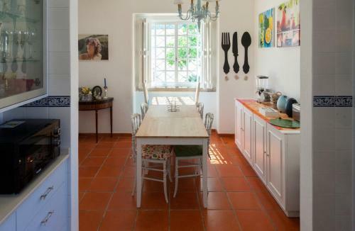 Hostal Parede Guest House