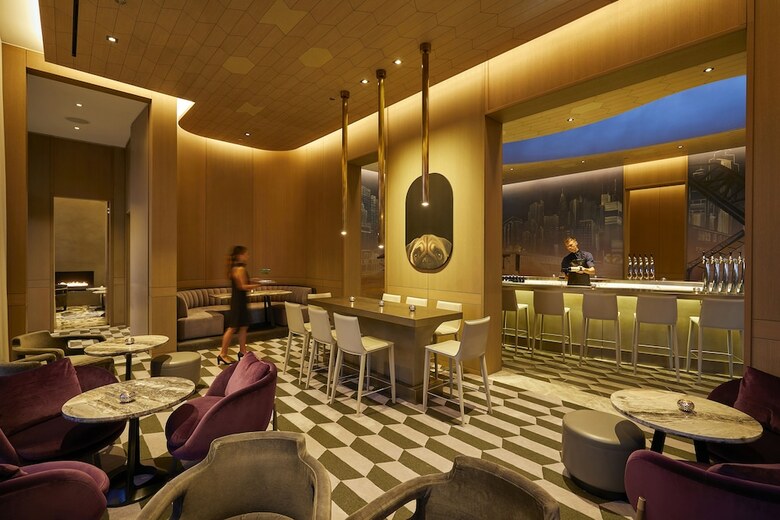 Hotel Peninsula
