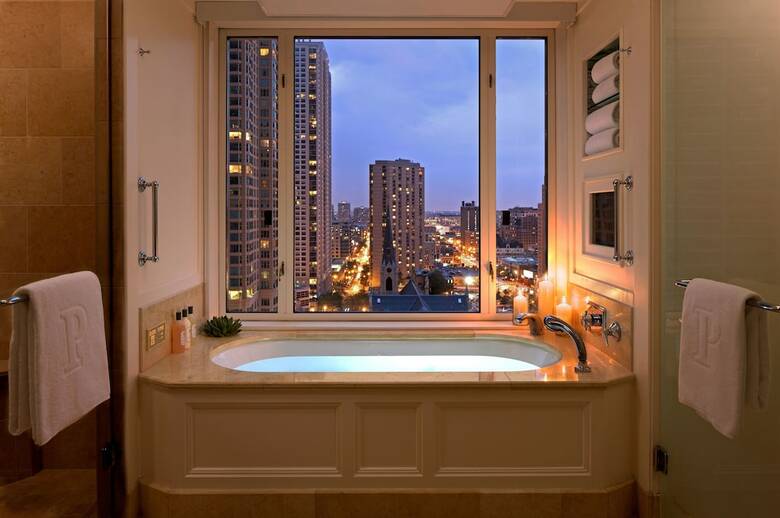 Hotel Peninsula