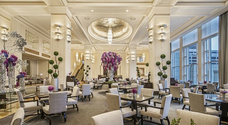 Hotel Peninsula