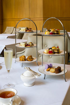 The Rittenhouse Hotel (deluxe)