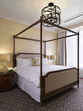 The Rittenhouse Hotel (deluxe)