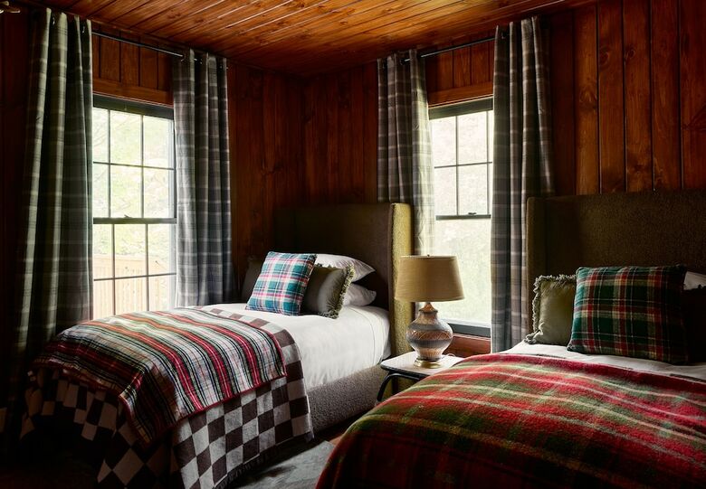 Hotel Golden Eagle Resort