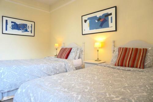 Bed & Breakfast Colthrop Manor