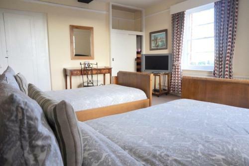Bed & Breakfast Colthrop Manor