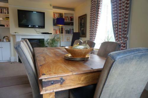 Bed & Breakfast Colthrop Manor