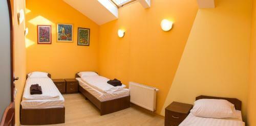 Hotel 10 Rooms