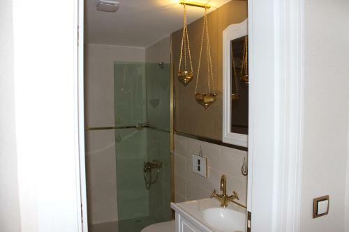 Ch Azade Hotel