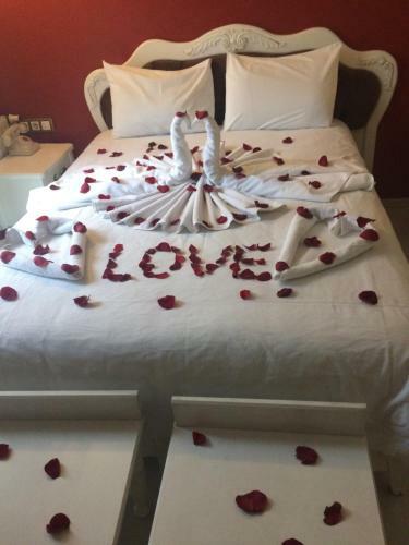 Ch Azade Hotel