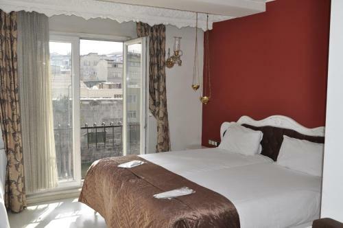 Ch Azade Hotel