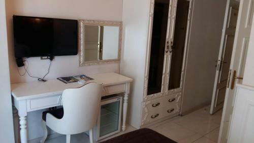 Ch Azade Hotel