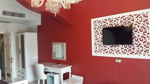 Ch Azade Hotel