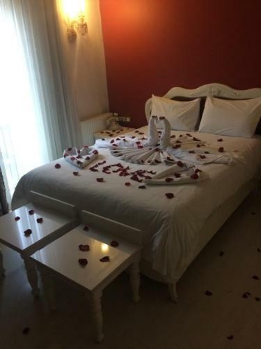 Ch Azade Hotel