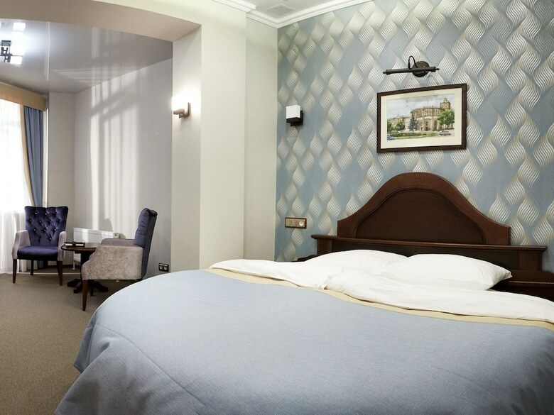 Birch Yard Hotel