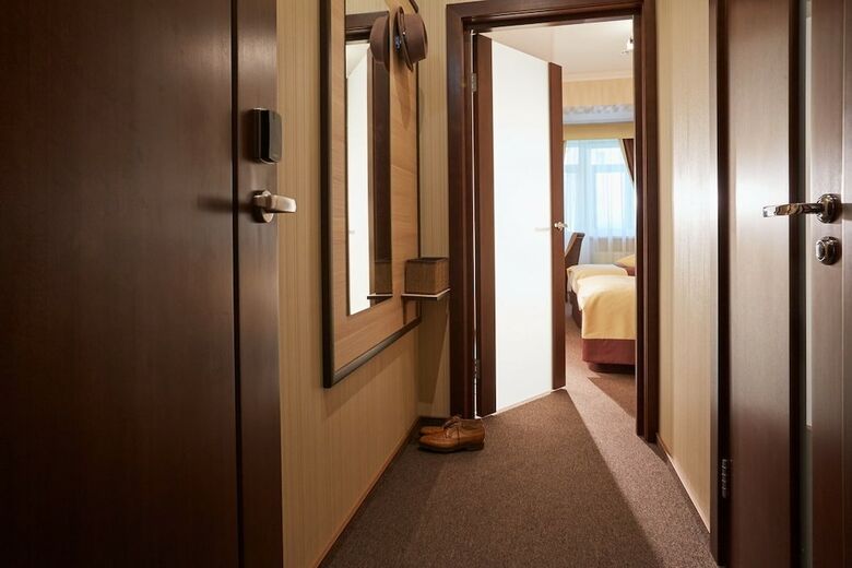 Birch Yard Hotel