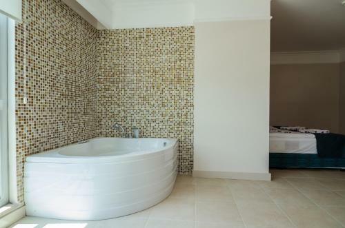 Lumos Deluxe Resort Hotel & Spa