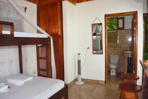 Casa De La Monta�a