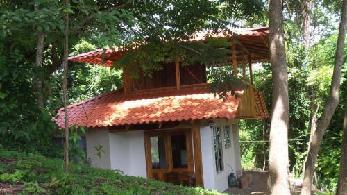 Casa De La Monta�a
