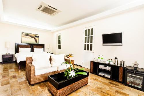 Gaia Hotel & Reserve- Adults Only