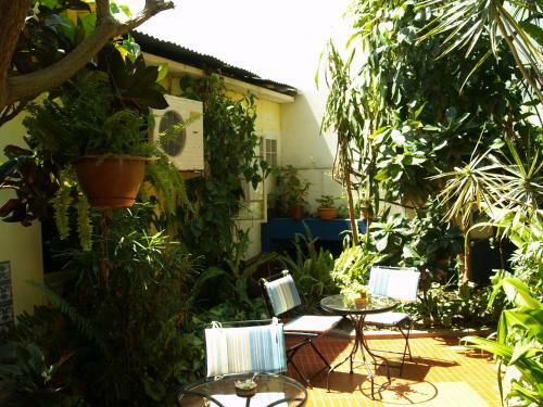 Hostal Palmeiras Guest House Maputo