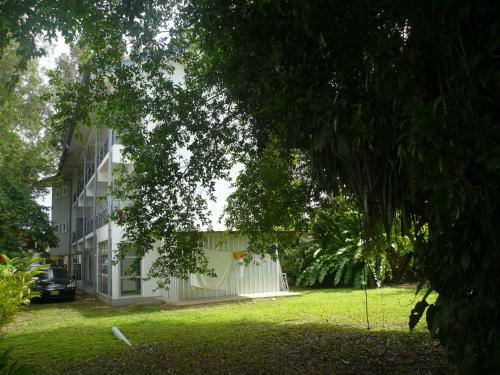 Boom Apartments
