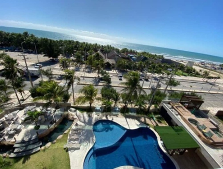 Crocobeach Hotel