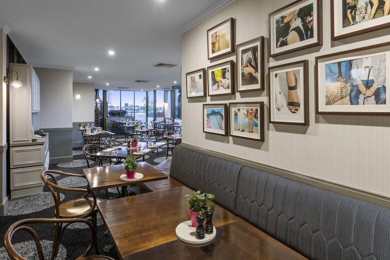 Hotel Brisbane Riverview (executive)