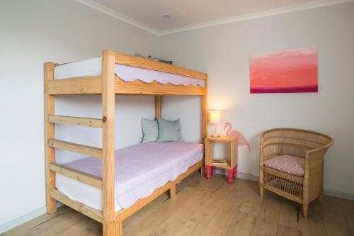 Hostal Ocean 12 Guesthouse