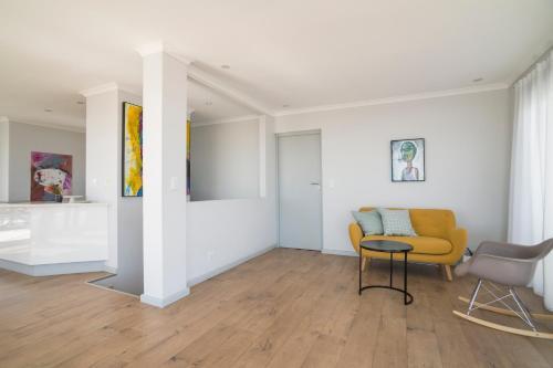 Hostal Ocean 12 Guesthouse