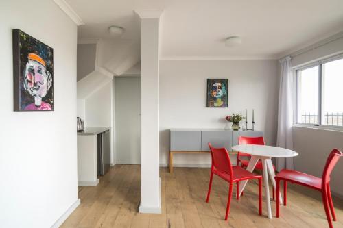 Hostal Ocean 12 Guesthouse