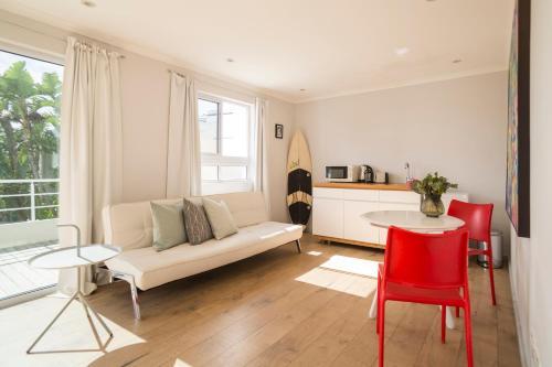 Hostal Ocean 12 Guesthouse