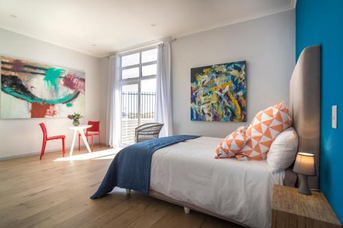 Hostal Ocean 12 Guesthouse