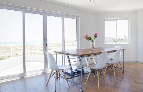 Hostal Ocean 12 Guesthouse