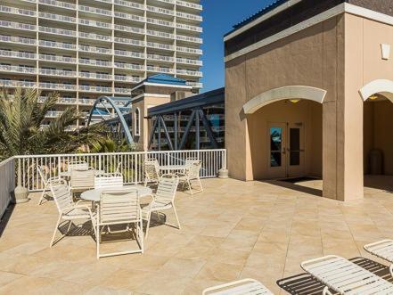 Apartamento Crystal Tower 1608