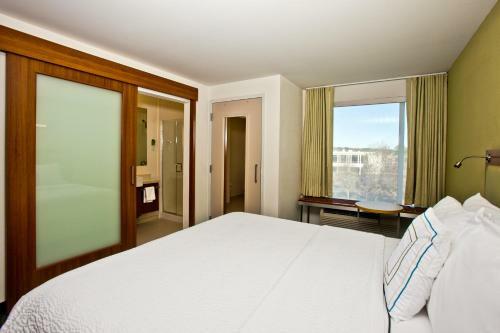 Hotel Springhill Suites By Marriott Mobile West