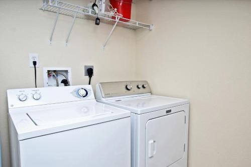 Apartamento Crystal Tower 401